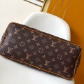 「#0092」Louis Vuitton  Pharrell Williams M14023  60 x 38 x 23