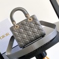 「#2015」dior M0538 Cement ash  20 x 17 x 8 （cm）