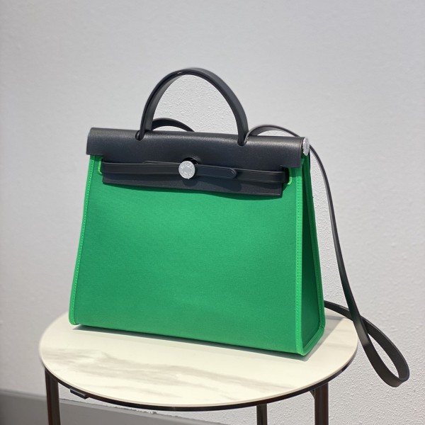 「#4330」 Hermès Bamboo Green Colorblock Herbag 31CM