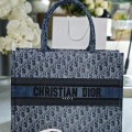 「#2197」 dior 8001 blue 36.5X27.5X16.5cm