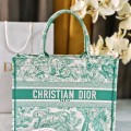 「#2198」 dior 8001 Light Green 36.5X27.5X16.5cm 「#2198」 dior 8001 Light Green 36.5X27.5X16.5cm