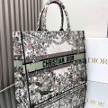 「#2202」 dior 1286  42×35×18.5cm