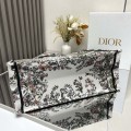 「#2202」 dior 1286  42×35×18.5cm