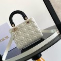 「#2018」dior M0538 Pearl White20 x 17 x 8 （cm）
