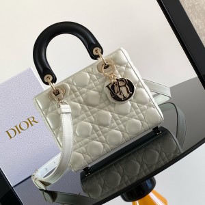 「#2018」dior M0538 Pearl White20 x 17 x 8 （cm）