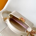 「#0135」Louis Vuitton Capucines BB    M24684    21.0 x 14.0 x 8.0