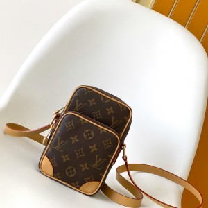 「#0138」Louis Vuitton Pharrell Williams M14014  13.5 x 20.0 x 8.0