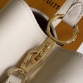 「#0150」Louis Vuitton  Capucines Souple M14979  33.0 x 24.0 x 12.0